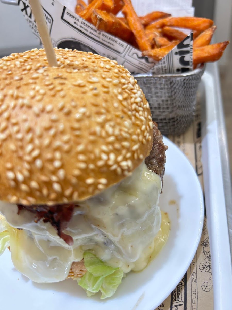 Fmr Funky Monkey Room-9